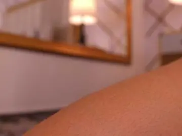 Lyrabellini  live sex cam