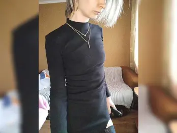 PrettyKris  live sex cam