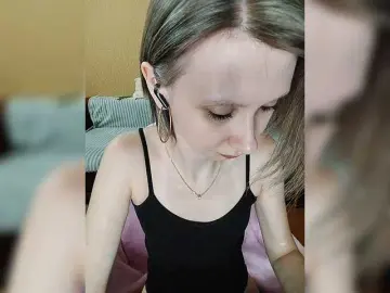 PrettyKris  live sex cam