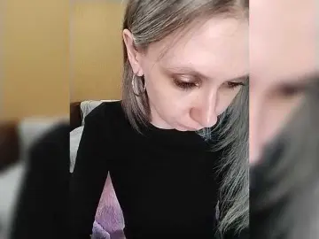 PrettyKris  live sex cam