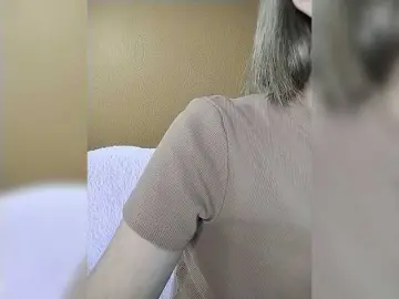PrettyKris  live sex cam