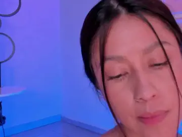 ErikaBenz  live sex cam