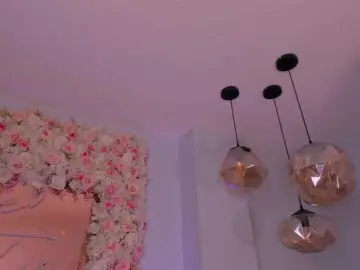 ErikaBenz  live sex cam