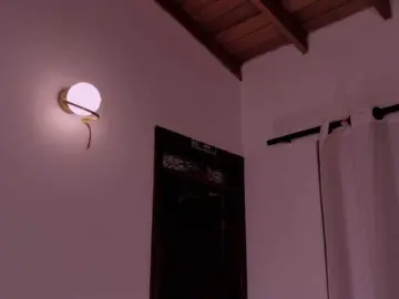 ErikaBenz  live sex cam