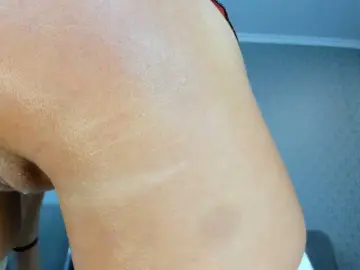 KellyKisa  live sex cam