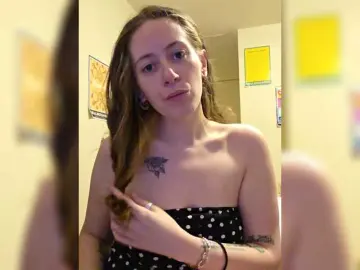 LizzyG42  live sex cam
