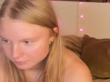 LunaSin21  live sex cam