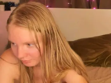 LunaSin21  live sex cam