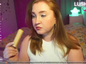 PusssyJuicy  live sex cam