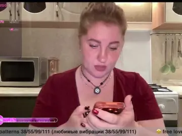 PusssyJuicy  live sex cam