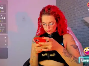 RoxanneStorm  live sex cam