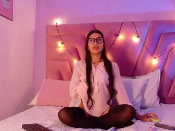 Littleeemiily  live sex cam