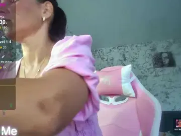 AwesomeGirlll  live sex cam