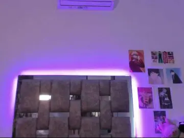 Hannah-55  live sex cam