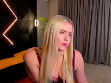 Julia-Robertson  live sex cam
