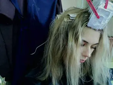 Kiitaa  live sex cam