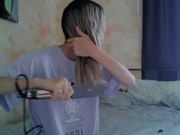 Kiitaa  live sex cam