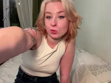 MyrlLandero  live sex cam