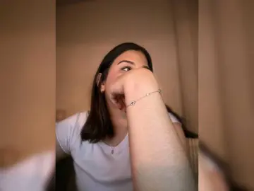 SusanWaller  live sex cam