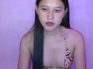 Twilights22  live sex cam