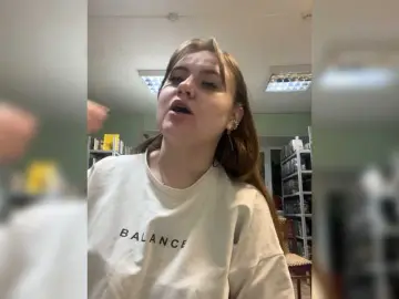 Alina08  live sex cam