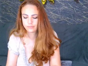 Curlygirl35  live sex cam