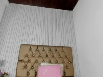 Hannaluciana  live sex cam