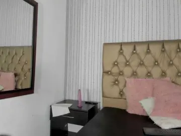 Hannaluciana  live sex cam
