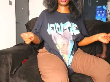 Assiology  live sex cam