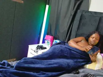 BigBootyVixen  live sex cam