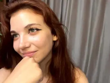 MyrleLinnan  live sex cam