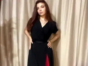 MyrleLinnan  live sex cam