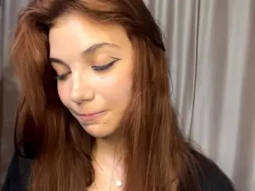 MyrleLinnan  live sex cam