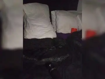 Tenzy-1  live sex cam