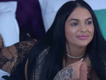 AliraNightvale  live sex cam