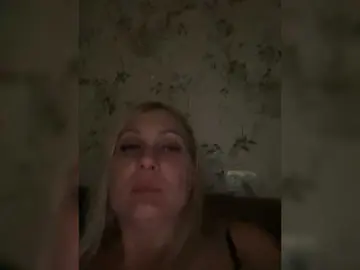 Enni1  live sex cam