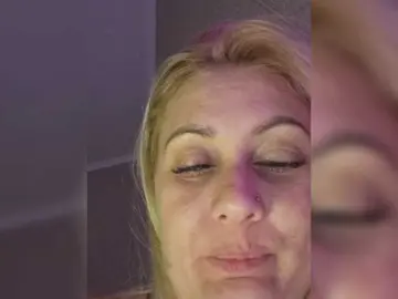 Enni1  live sex cam