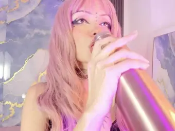 MaddieStark  live sex cam