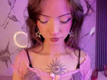 MaddieStark  live sex cam