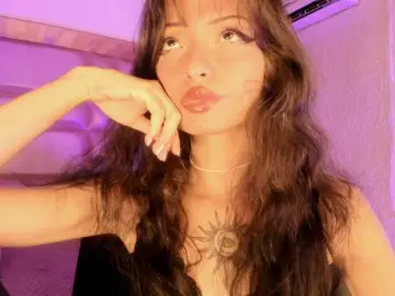 MaddieStark  live sex cam