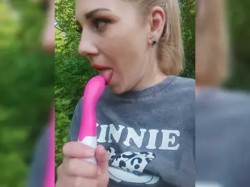 Sandra26a  live sex cam