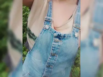 Sandra26a  live sex cam