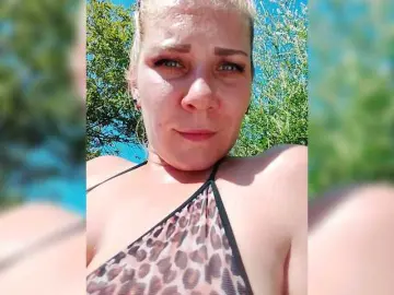 Sandra26a  live sex cam