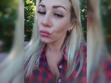 Sandra26a  live sex cam