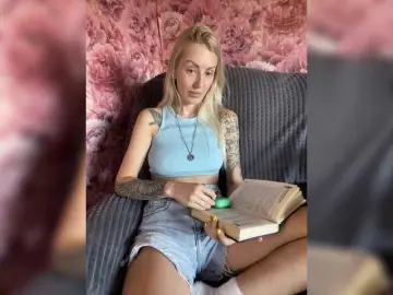 StreKoza  live sex cam