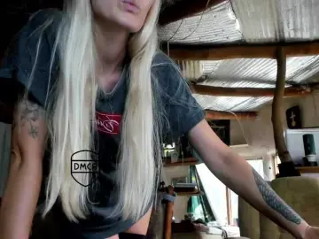 StreKoza  live sex cam