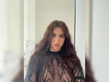 Alliina-leee  live sex cam