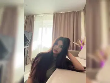 Alliina-leee  live sex cam