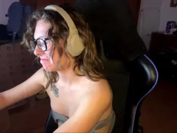 PlushPoutX  live sex cam