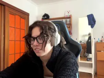 PlushPoutX  live sex cam